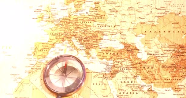 Animace Kompasu Blikající Mapy Evropy Pozadí Koncept Cestování Cestovního Ruchu — Stock video