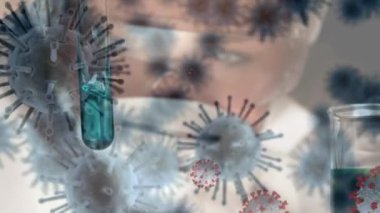 3D covid 19 hücrenin animasyonu mavi sıvıyla deney tüpü tutan bilim adamının üzerinde yüzüyor. Coronavirüs covid 19 küresel pandemik sağlık krizi konsepti dijital bileşik.