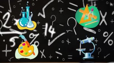 Okul kavramının dijital animasyonu siyah arkaplana karşı matematiksel denklemlere karşı. okul ve eğitim kavramı