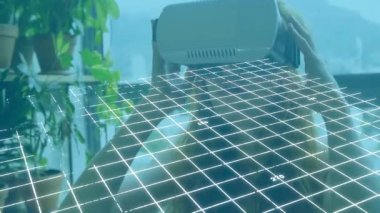 Harita çizgileri olan sanal gerçeklik kulaklığı takan bir kadın animasyonu. dijital arayüz ve küresel teknoloji bağlantı konsepti dijital olarak oluşturulmuş görüntü.