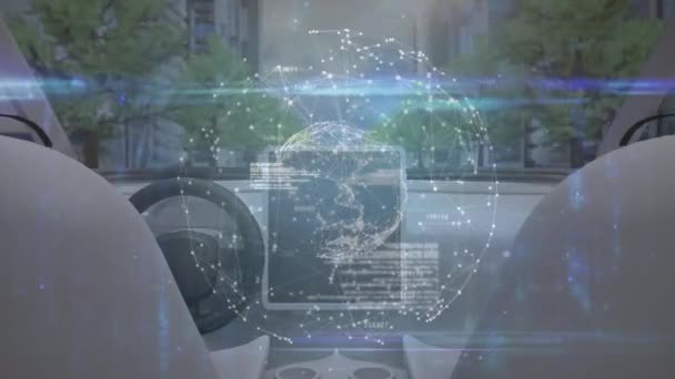 全球连网的数字构成与未来汽车在城市中的自动驾驶形成强烈的反比 计算机接口和未来主义技术概念 — 图库视频影像