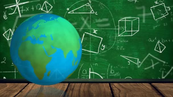 Animação Digital Globo Giratório Sobre Superfície Madeira Contra Equações Matemáticas — Vídeo de Stock