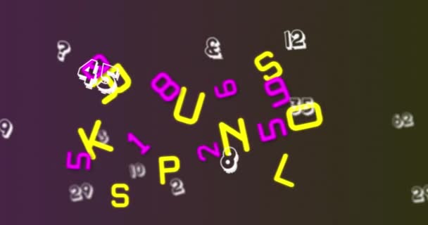 Digitale Animation Mehrerer Zahlen Und Alphabete Die Vor Violettem Hintergrund — Stockvideo