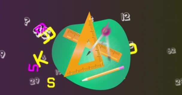Değişen Sayılar Mor Arka Plandaki Alfabelere Karşı Geometrik Ekipmanların Dijital — Stok video
