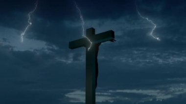 Gökyüzündeki bulutlara karşı çarmıha gerilen haç üzerindeki gök gürültüsünün dijital bileşimi. Hıristiyan dini ve Paskalya konsepti