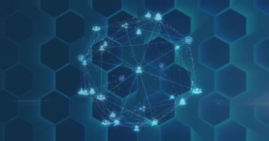 Mavi altıgenlerin üzerindeki simgelerle bağlantılı dünya ağının animasyonu. dijital arayüz küresel bağlantı ve dijital olarak oluşturulan iletişim konsepti.