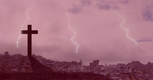 Cyfrowa Kompozycja Efektu Grzmotu Nad Krzyżem Chmurami Niebie Religia Chrześcijańska — Wideo stockowe