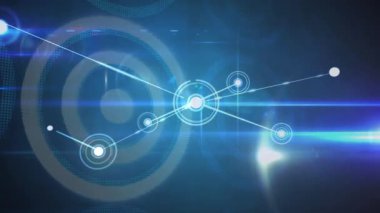 Mavi arkaplandaki dairesel şekillere karşı parlayan bağlantı ağının dijital animasyonu. bilgisayar arayüzü ve ağ teknolojisi kavramı.
