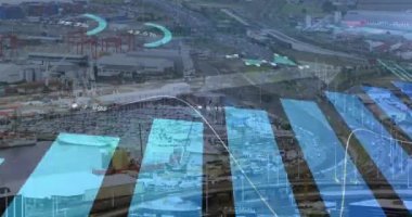 Şehir manzarası üzerindeki istatistik ve finansal veri işleme animasyonları. küresel iş ve finans kavramı dijital olarak oluşturulan video.