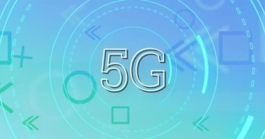 Mavi arkaplanda dönen daireler ve şekiller üzerinde 5G metin animasyonu. Dijital olarak oluşturulan küresel bağlantı ve iletişim konsepti.