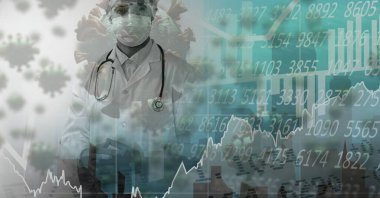 Veri, istatistik ve grafiklerin dijital çizimi, koruyucu giysiler giyen beyaz erkek bilim adamı üzerinde makro Covid-19 hücresi. Coronavirus Covid-19 pandemik konsept dijital bileşik