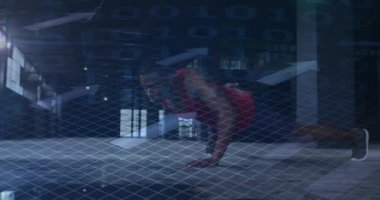 Tek elle şınav çeken Afro-Amerikan bir adama karşı ikili kodlama veri işlemesi. siber güvenlik ve spor konsepti