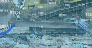 Bir çöp yığını üzerinde finansal veri işleme animasyonu. dijital arayüz küresel finans ve iş konsepti dijital olarak oluşturulmuş video.