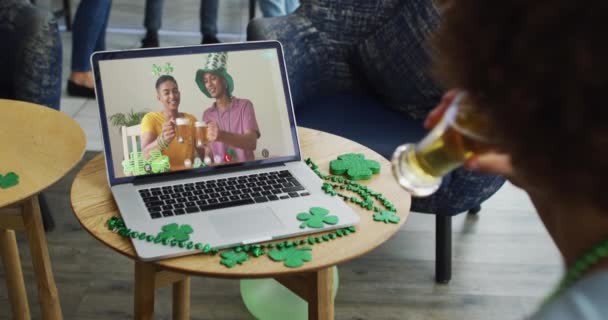 Man Having Beer Laptop Video Call Celebrating Patrick Day Friends — Stock Video