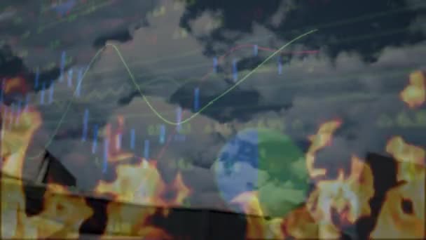 Animace Zpracování Finančních Dat Přes Hořící Znak Dolaru Digitální Rozhraní — Stock video