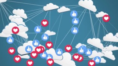 Mavi arka planda bulut simgeleri ağına karşı yüzen çoklu sosyal medya simgeleri. bulut depolama ve sosyal medya ağı kavramı