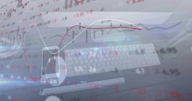 Ofis ekipmanlarına karşı finansal veri işleme videosu. finans ve iş kavramı