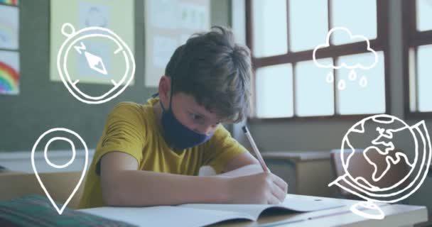 Konsep Sekolah Ikon Mengambang Terhadap Anak Sekolah Mengenakan Masker Wajah — Stok Video