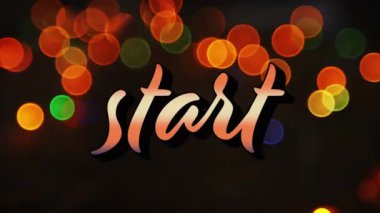 Renkli ışık noktalarının üzerinde gradyan turuncu ile başlayan metnin canlandırması. Retro video oyunu konsepti dijital olarak oluşturuldu.