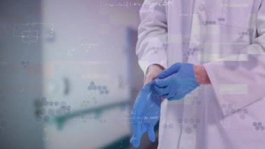 Cerrahi eldiven giyen doktorların orta bölümüne karşı kimyasal yapılar ve veri işleme. tıbbi araştırma ve teknoloji konsepti