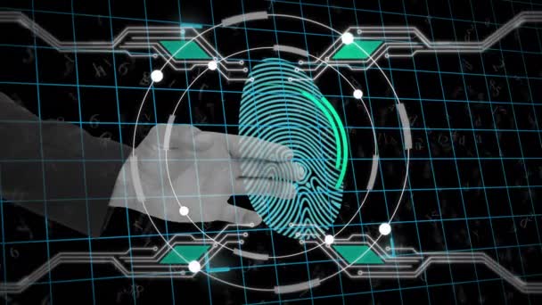 黒の背景のグリッドネットワークに対する指紋生体認証スキャナ上の人間の手のスキャン サイバーセキュリティとテクノロジーの概念 — ストック動画