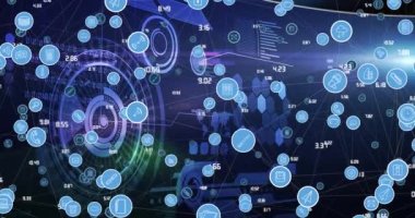 Arka plandaki veri işleme üzerinden dijital simgelerle bağlantı ağının animasyonu. küresel teknoloji, dijital arayüz, bağlantı ve ağ konsepti dijital olarak oluşturulmuş video.