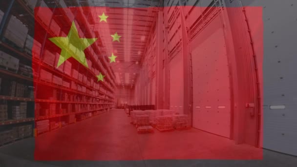 中国国旗在仓库上空飘扬的动画 全球金融和商业概念数码视频 — 图库视频影像