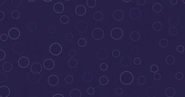 Mor arkaplan üzerinde çoklu gri dairesel şekillerin dijital animasyonu. Kusursuz desenli çizimler