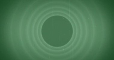 Einde metninin eski yeşil daireler üzerindeki animasyonu. Retro sinematografi ve film konsepti dijital olarak oluşturulmuş video.