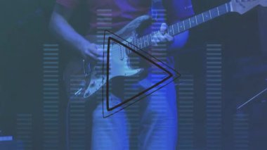 Çalma ikonu ve müzik dengeleyicisinin dijital animasyonu gitar çalan insanın orta bölümüne karşı. Sosyal medya ağı ve müzik konsepti