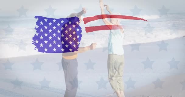 Molteplici Stelle Bandiera Americana Sventolano Contro Coppie Anziani Caucasici Che — Video Stock