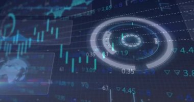 Karanlık arka planda hareket eden çizelgeler ve istatistiklerle parlayan arayüzün canlandırması. iletişim teknolojisi dijital arayüz kavramı, dijital olarak oluşturulmuş video.