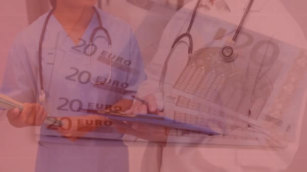 Animación Del Procesamiento Datos Financieros Sobre Médicos Mujeres Billetes Euros — Vídeos de Stock