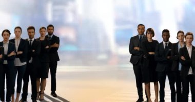 Şehir merkezinin dışındaki iki gruptaki iş adamlarının animasyonu. küresel finansman, iş ve iletişim konsepti dijital olarak oluşturulmuş video.