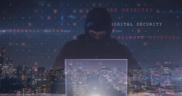 Animation Eines Hackers Balaklava Mit Laptop Und Cyberattacke Text Über — Stockvideo