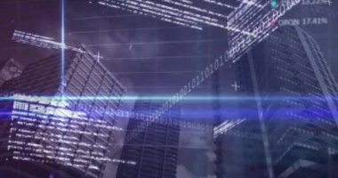 Modern ofis binaları üzerinde finansal veri işleme ve ikili kodlama animasyonları. küresel iş ve finans, dijital olarak üretilen teknoloji konsepti.