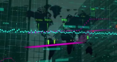 Dünya haritası ve modern ofis binaları üzerinde finansal veri işleme animasyonu. küresel işletme ve finansman kavramı dijital olarak oluşturulmuş video.