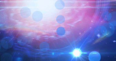 Birden fazla mavi nokta ve pembe ile mor zemin üzerinde parlayan ışığın bileşimi. evren, galaksi ve uzay konsepti dijital olarak oluşturulmuş görüntü.