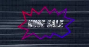 Titreyen çizgilerin üzerindeki gökkuşağı neon konuşma balonunda retro büyük satış metninin animasyonu. Vintage perakende, tasarruf ve alışveriş konsepti dijital olarak oluşturulmuş video.
