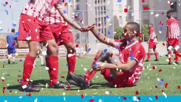 Colorat Confetti Care Încadrează Împotriva Handicap Jucător Fotbal Sex Masculin — Videoclip de stoc