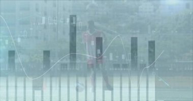 Çim alanında erkek futbolcu eğitimine karşı istatistiksel veri işleme. spor ve finans teknolojisi kavramı