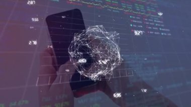 Akıllı telefon kullanan bir kadın üzerinde bağlantı ağı ve veri işleme ağı olan bir dünya animasyonu. küresel bağlantılar ve dijital arayüz konsepti dijital olarak oluşturulmuş video.