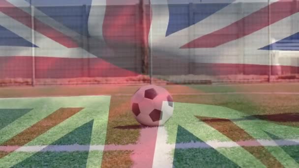 Gran Bandera Británica Ondeando Contra Jugador Fútbol Masculino Con Una — Vídeos de Stock