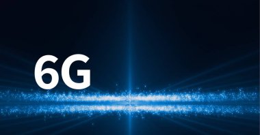 Siyah arkaplanda mavi parlayan ışık izleri üzerine 6 G metin kompozisyonu. küresel ağlar, teknoloji ve dijital arayüz kavramı dijital olarak oluşturulmuş görüntü.