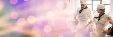 Mutfakta ışık lekeleri olan kadın ve erkek şeflerin kompozisyonu. yemek pişirme ve restoran konsepti dijital olarak oluşturulmuş görüntü.