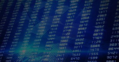 Mavi arka planda yukarı doğru hareket eden birden fazla ok için borsa verileri işleme. küresel finans ve teknoloji kavramı