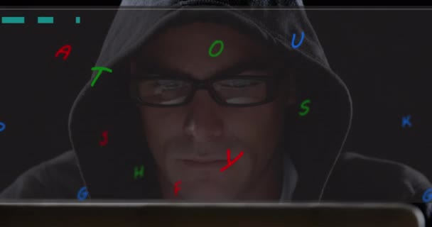 과학적 데이터 처리의 애니메이션 컴퓨터를 사용하는 코카서스 남자에 글로벌 디지털 — 비디오