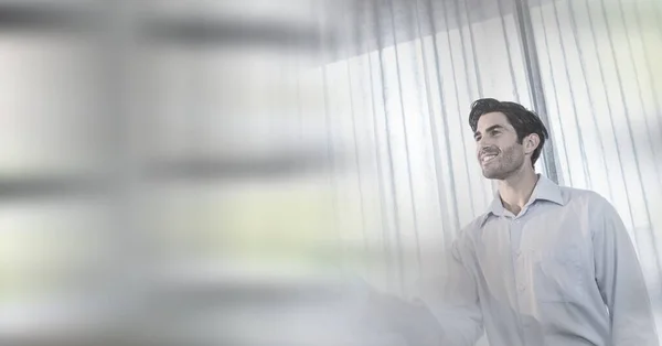 Composición Sonriente Hombre Negocios Colega Estrechando Mano Cargo Con Desenfoque —  Fotos de Stock