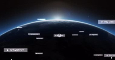 Sosyal medya simgeleriyle birden fazla konuşma kabarcığı ve küreye karşı artan sayıda. Sosyal medya ağı ve teknoloji