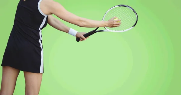 Zusammensetzung Der Tennisspielerin Mit Tennisschläger Und Ball Mit Kopierraum Sport — Stockfoto